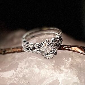 Elegant Silver CZ Teardrop Ring sz. 8